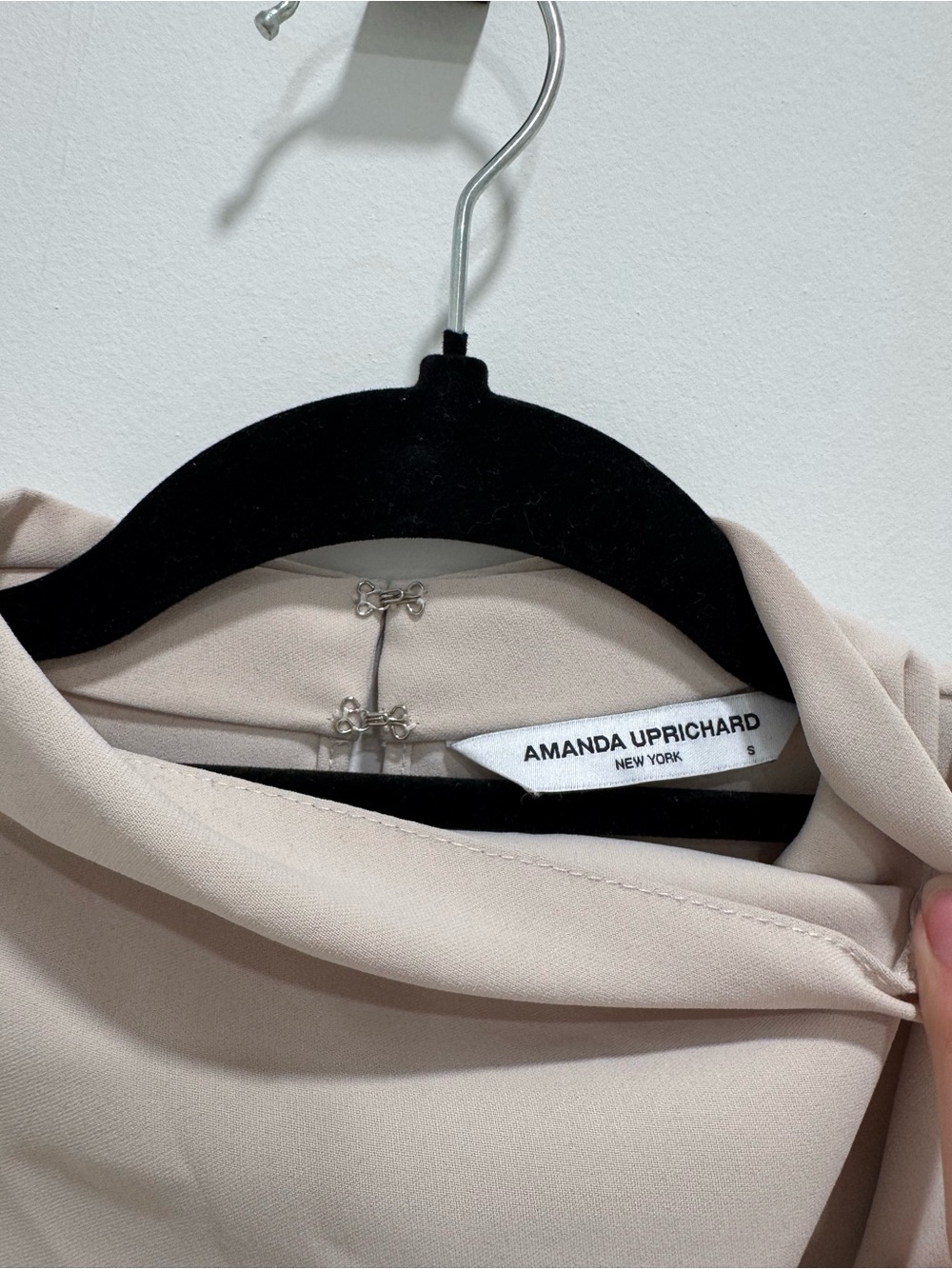 Amanda Uprichard Draped Mock Neck Shoulder Pad Blouse Nude Small - Picture 2 of 3